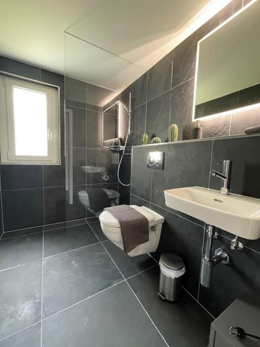 Wohnung Mit Fantastischer Aussicht Trin Exterior foto